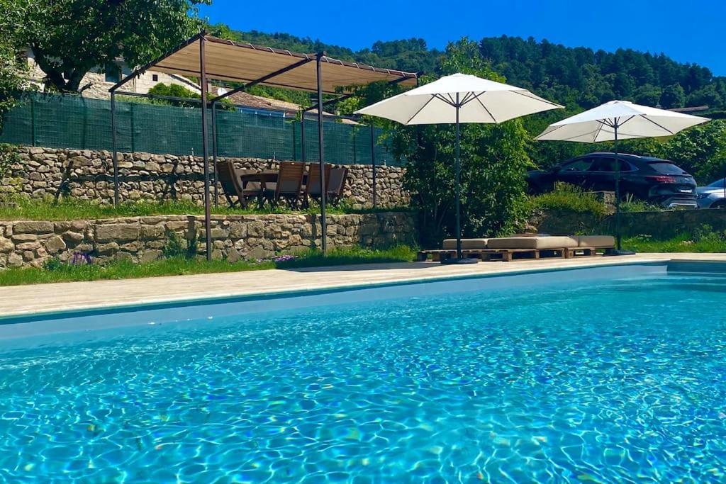 La Joannassiene, Maison Ardechoise De Caractere Exterior foto